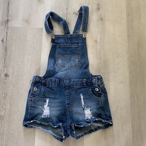 Love tree Denim Overalls shorts distressed boho sz M festival casual distressed